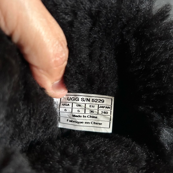 UGG Classic Black Boots - Picture 5 of 9